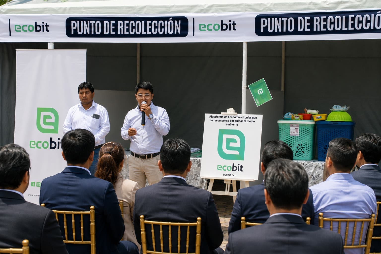 Reconocimiento durante un evento de EcoBit.
